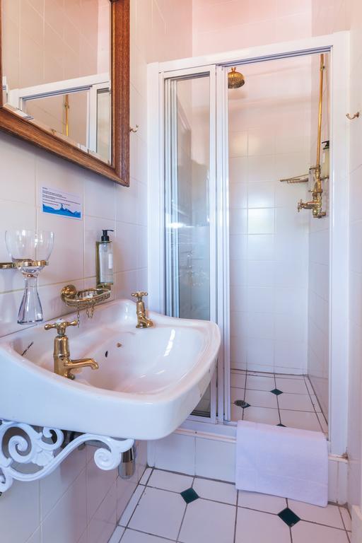 Guest house Medindi Manor 3*