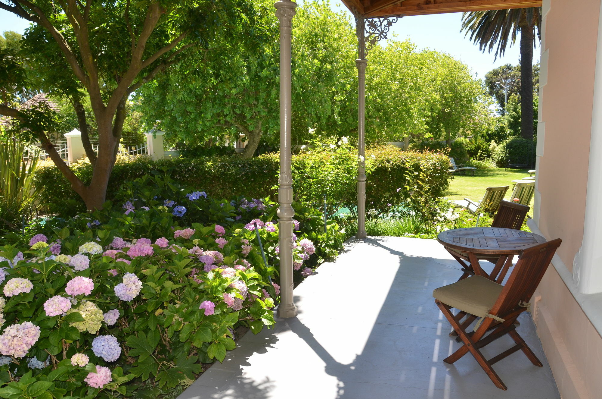 Guest house Medindi Manor